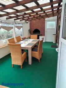 Bungalow - Image 1