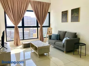 Cozy Mayfair Homestay - Image 2