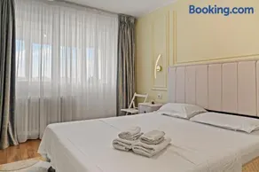 Apartament de lux Moghioros Park - Image 2