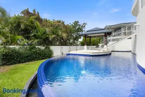 7 on Pelican Street Peregeian Beach - Image 3