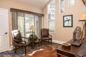 2427 Chamonix Lane 2 Bedroom - Image 3