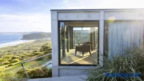 'Bouddi House' by HolidayCo - Image 3