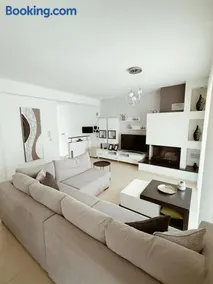 Mariza's Guest House - Image 2