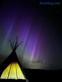 Private Speyside Tipi Retreat and Whisky Marrying Tun Hot Tub - Image 4