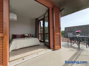 Elegant Penthouse LA BALCONATA - Wellness Retreat & Castle View - Image 4