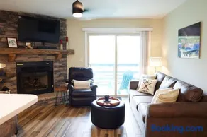 Summit View- Slopeside Luxury Timberline Mountain - Image 1