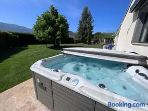 VILLA SAINTE BAUME Piscine Jacuzzi tout confort - Image 2