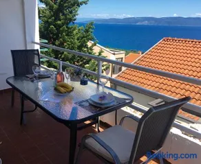 4 Roses Apartment - Image 1
