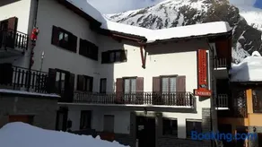 Hotel Entreves - Image 2