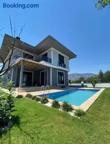 Mustakil Havuzlu Villa - Private Space Pool Villa - Image 1