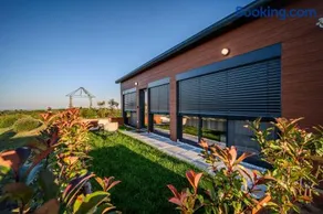 Casa Deluxe in Sinteu - intersectia intre modern si linistea naturii - Image 5