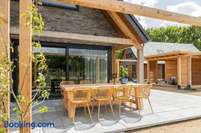 Luxe villa aan golfbaan en bosrand in Appelscha - Image 3