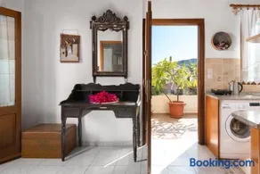 Little Karafillias Chalki House - Image 1