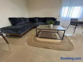 Sky Apartment - Image 5
