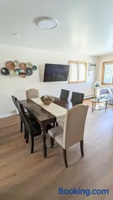 Cozy 2 bedroom apartment - Image 3