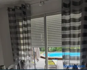 Villa accueillante à Colonzelle avec piscine privée - Image 1