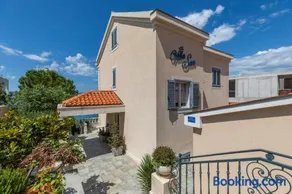 Apartments by the sea Brela, Makarska - 20708 - Image 3