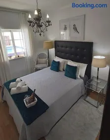 Jose & Ester House - Image 1