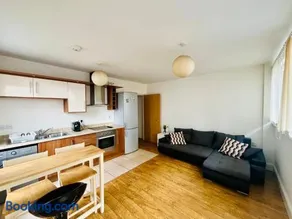 London Modern Flats near transports - Image 2