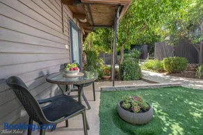 Talia Cabin Guest & Spa - Image 4