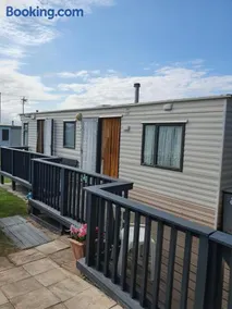 Fantasy Island 6 Berth 576 - Image 3
