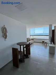 Apartamento Pé na Areia - Ótima Localização - Conforto à beira-mar - Image 2