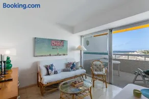 Appartement de vacances avec terrasse et internet haut débit | Vue plage | À côté de la plage - Image 3