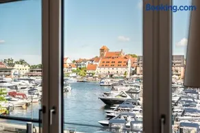 Müritzquartier No 13 - Apartment in der Hafenresidenz mit Kamin & Hafenblick - Image 1