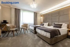 Centralis Hotel - Image 3