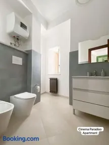 Cinema Paradiso Apartment - Image 4