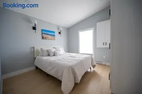 The Dockside Suite - Image 2