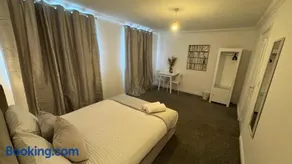 Big Confort, Shared House - Image 3