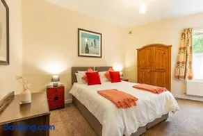 Seven Space - Coastal Retreat - Image 3