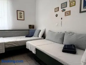 Ellis house Agnanti - Image 1