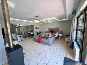 Footprints Self Catering Indoor Heated Pool and Fireplaces - Image 3
