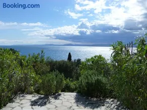 Duplex, vue panoramique sur la Méditerranée, piscine, garage - Image 2