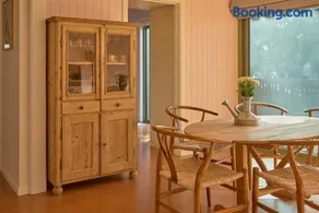 Lay Day House - Image 2