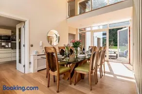 2 bedroom home in Kenmare with sea views to sleep 4 - Image 2