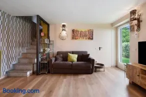 Aloha Lake Apartments - Image 2