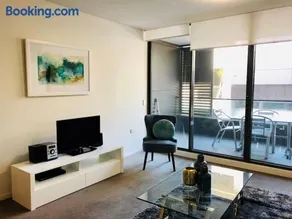 Fantastic Executive Apartment Neutral Bay GRO17204 - Image 5
