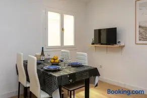 Apartamentos Entrepuentes - Image 2