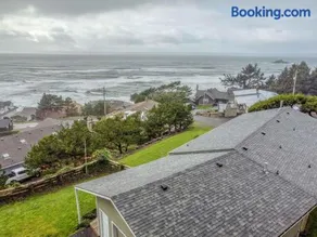 Hillside House - Image 1