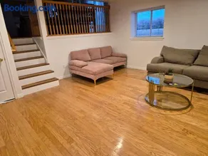 New house & furniture, calm neighborhood - Image 3