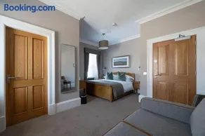 The Forbes Arms Hotel - Image 5