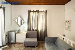 LEFKADA CENTRAL SQUARE APARTMENT - Image 2