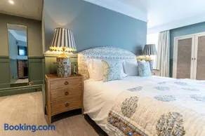 The Vineyard Hotel in Horsham, Near Gatwick Airport - Image 3