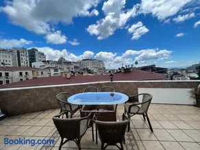 Wonder Homes- Spacious Dublex, 5BR, 2BA, Terrace - Image 3