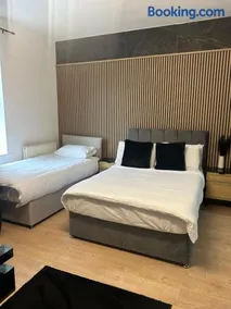 Luxury rooms - Image 3
