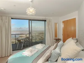 Wow Westward Ho! - Image 2