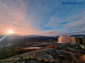 Handeland Lodge I Arctic Dome - Image 5